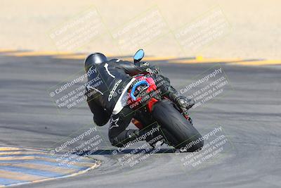 media/Dec-05-2024-Racers Edge (Thu) [[e102e0690b]]/3-B Group/Session 1 Turn 8 Backside/